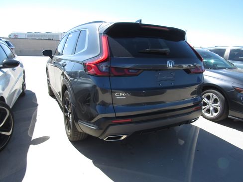 Used 2025 Honda CR-V Sport-L image 4