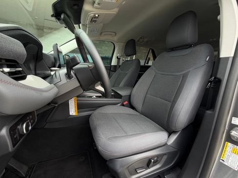 New 2026 Ford Explorer Active RWD image 6