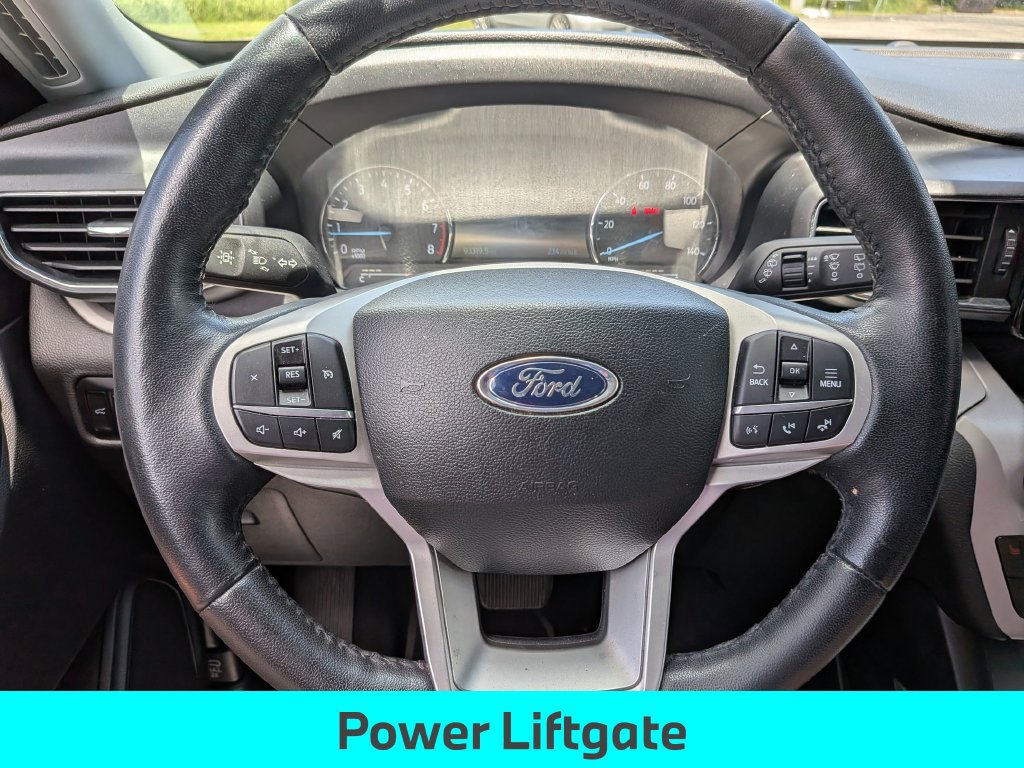 Used 2023 Ford Explorer XLT w/ Equipment Group 202A RWD image 16