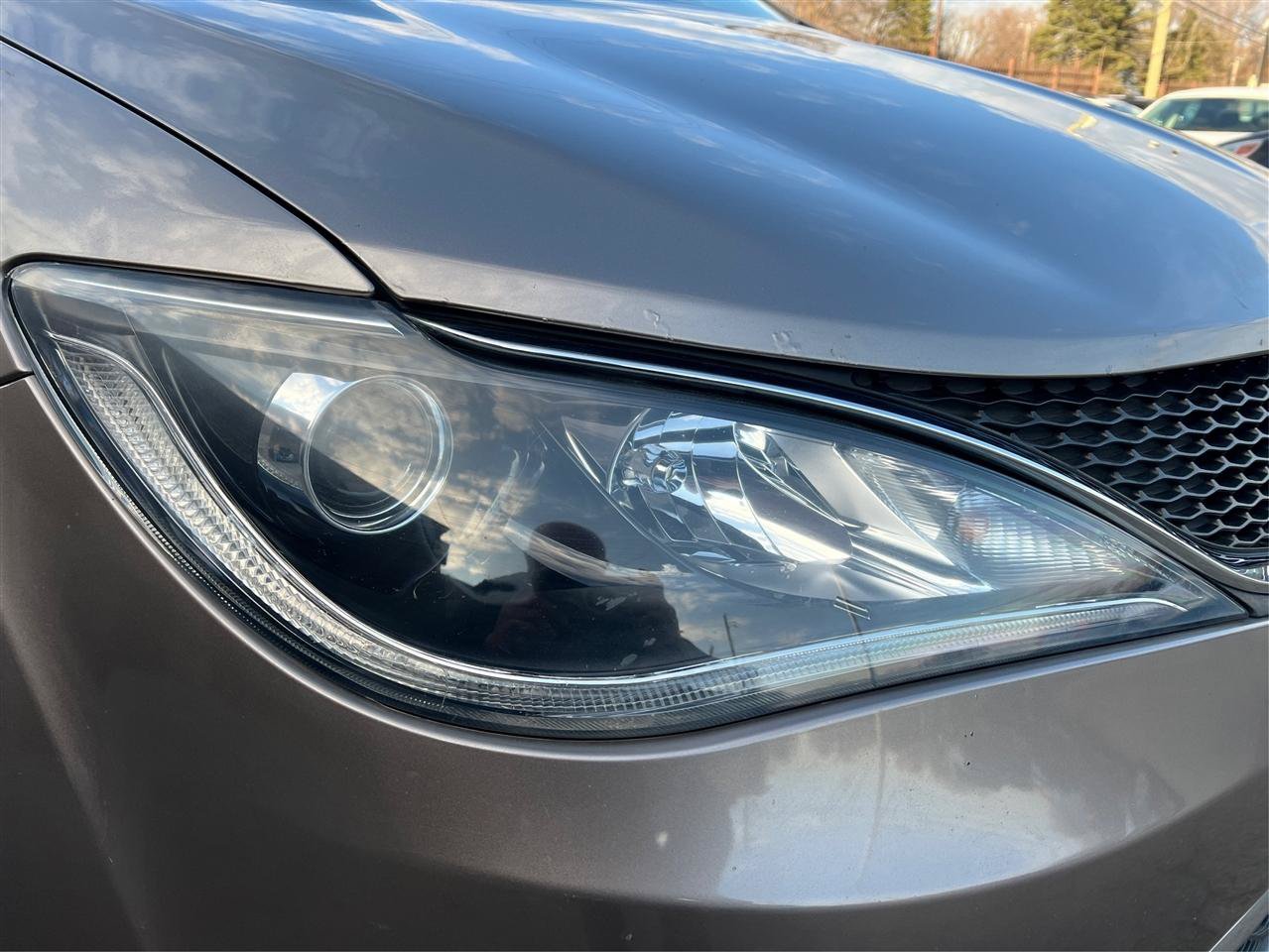 Used 2018 Chrysler Pacifica Limited FWD image 20
