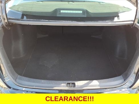 Used 2023 Toyota Corolla LE image 12