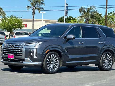 Used 2024 Hyundai Palisade Calligraphy FWD image 9
