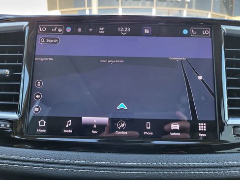 Used 2023 Chrysler Pacifica Limited image 14