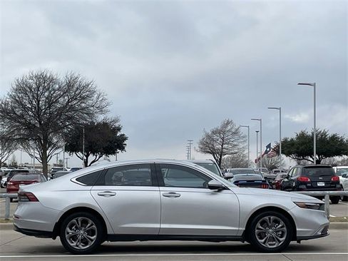 Certified 2024 Honda Accord EX image 3