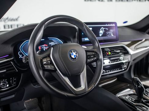 Used 2023 BMW 530e w/ Convenience Package RWD image 21