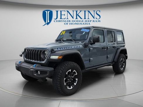 Used 2024 Jeep Wrangler Unlimited Rubicon 4xe AWD/4WD image 11