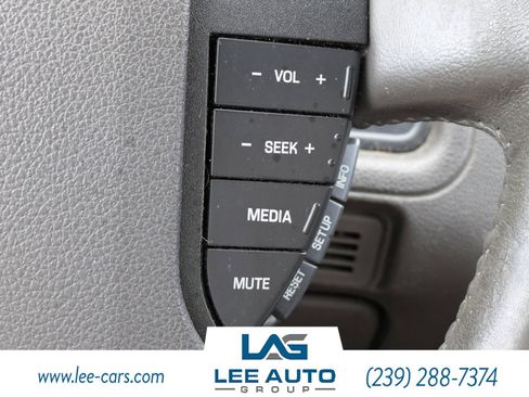 Used 2008 Ford Taurus X SEL image 20