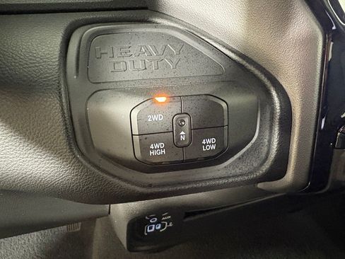 Used 2025 RAM 2500 Big Horn AWD/4WD image 29