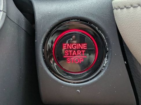 Used 2024 Honda HR-V EX-L image 31