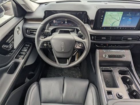 New 2025 Lincoln Aviator Reserve w/ Luxury Package image 12