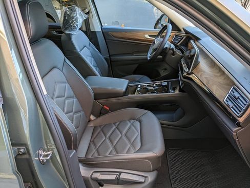 New 2026 Volkswagen Atlas SE FWD image 22
