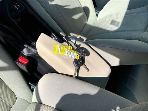 Used 2018 Subaru Impreza 2.0i Premium AWD/4WD image 17