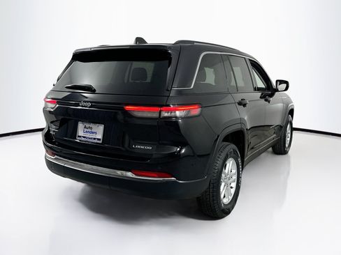 Used 2023 Jeep Grand Cherokee Laredo AWD/4WD image 5