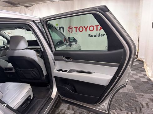 Used 2024 Hyundai Palisade SEL image 13