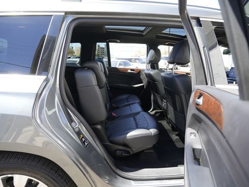 Used 2019 Mercedes-Benz GLS 450 4MATIC image 40