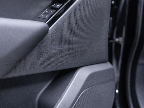 New 2026 Land Rover Range Rover Velar S image 31