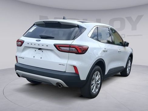 Used 2023 Ford Escape Active w/ Tech Pack #1 AWD/4WD image 5