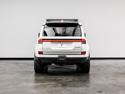 Used 2025 Lexus GX 550 w/ Cold Area Package AWD/4WD image 16