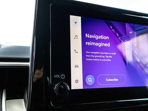 Certified 2025 Toyota Corolla LE image 28