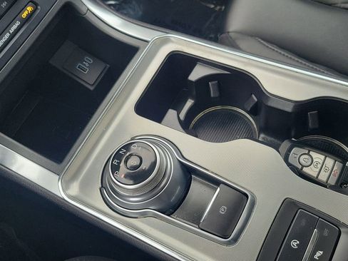 Used 2023 Ford Edge Titanium w/ Class II Trailer Tow Package image 20