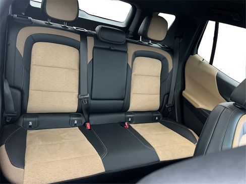 Used 2025 Chevrolet Equinox ACTIV w/ LPO, Floor Liner Package image 13
