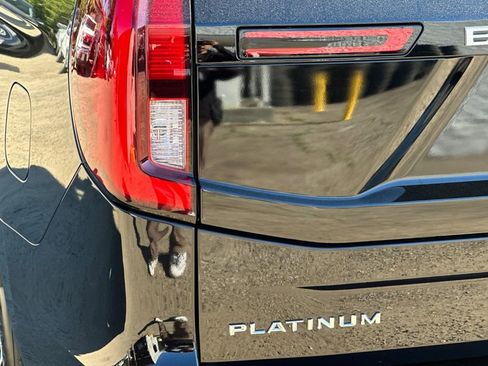 New 2026 Ford Expedition Platinum image 7
