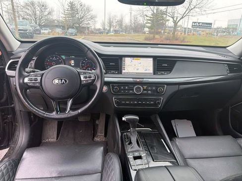 Used 2019 Kia Cadenza Limited image 13