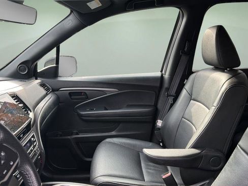 Used 2023 Honda Passport EX-L image 13