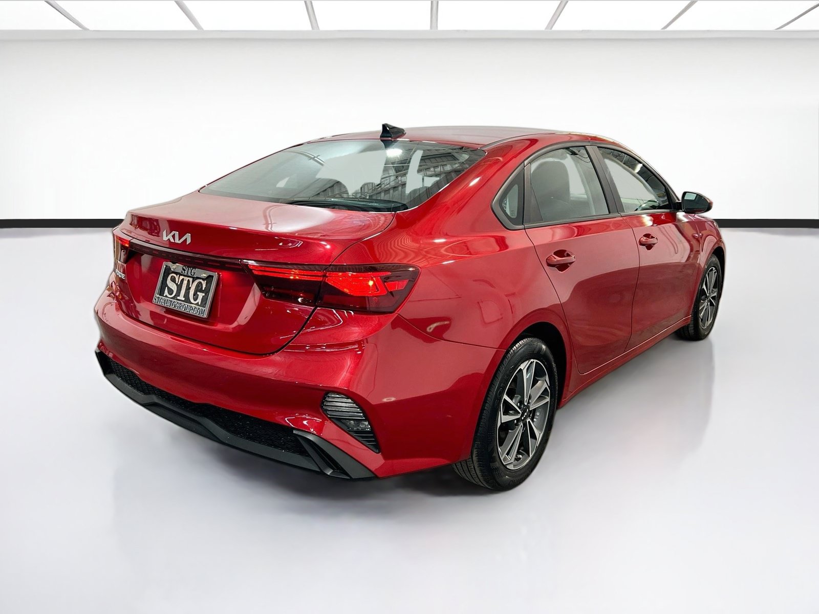 Used 2024 Kia Forte LXS FWD image 4