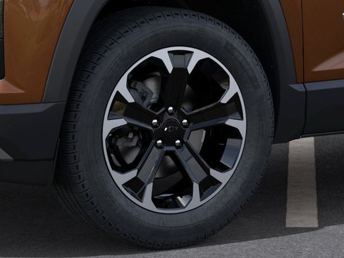 New 2027 Chevrolet Equinox LT w/ Convenience Package II AWD/4WD image 9