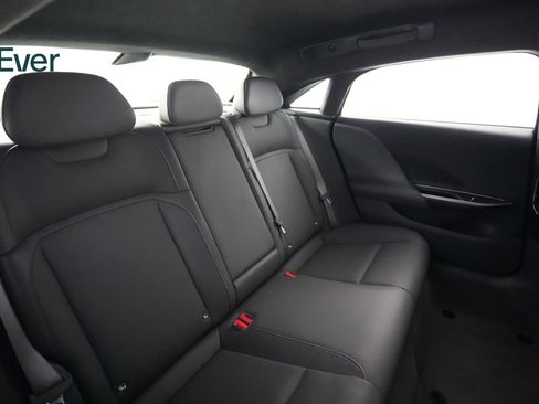 Used 2023 Lucid Air Pure image 5