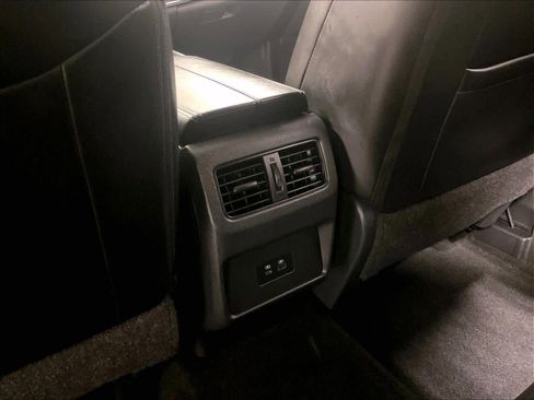 Certified 2023 Nissan Rogue SV w/ SV Premium Package image 29