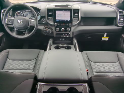 New 2026 RAM 1500 Express AWD/4WD image 13