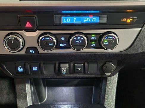 Used 2023 Toyota Tacoma SR5 w/ Technology Package image 40