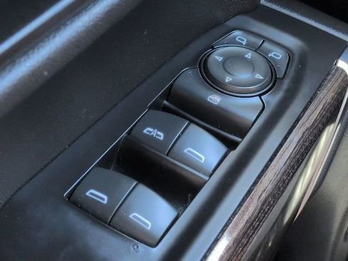 Used 2020 Chevrolet Silverado 1500 LT Trail Boss image 23