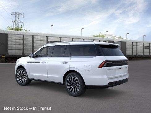 New 2026 Lincoln Navigator Black Label AWD/4WD image 4