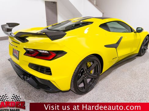 Used 2023 Chevrolet Corvette Z06 w/ Battery Protection Package image 5