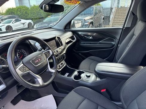 Used 2024 GMC Terrain SLE AWD/4WD image 10