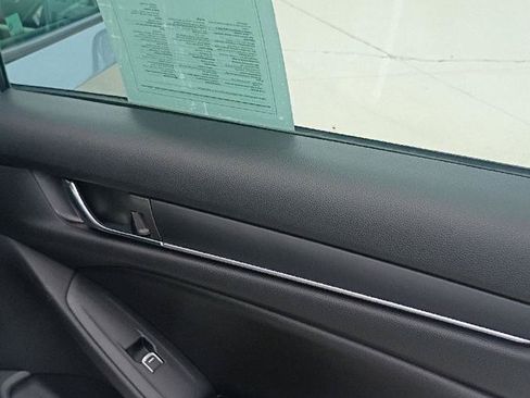 Used 2019 Honda Accord Sport image 17