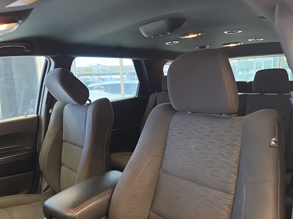 Used 2024 Dodge Durango SXT w/ 3rd Row Seating Group RWD image 30