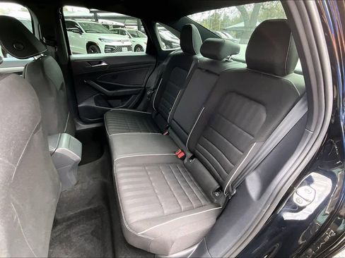 Used 2023 Volkswagen Jetta Sport image 20