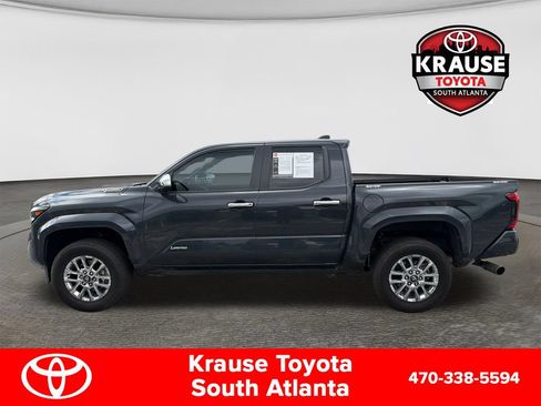 Used 2024 Toyota Tacoma Limited AWD/4WD image 8