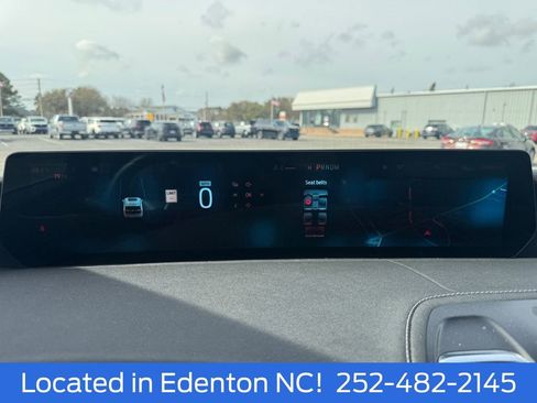 Certified 2025 Ford Expedition Platinum AWD/4WD image 25