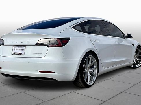 Used 2018 Tesla Model 3 Long Range image 11