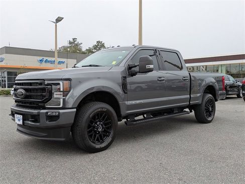 Certified 2022 Ford F250 Lariat w/ Black Appearance Package image 8