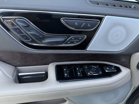 Used 2023 Lincoln Navigator Reserve RWD image 11