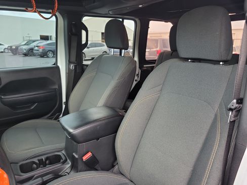 Used 2024 Jeep Wrangler Unlimited Sport AWD/4WD image 19