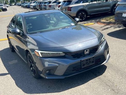Used 2024 Honda Civic Sport Touring image 5