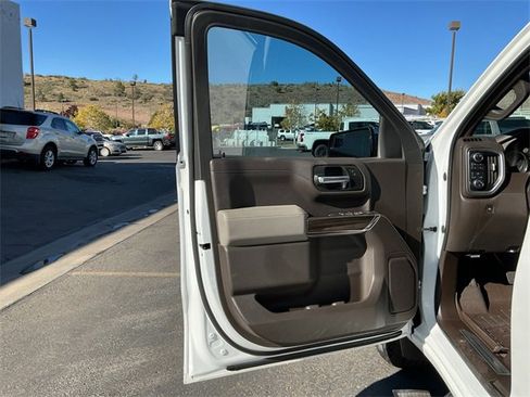 Used 2020 Chevrolet Silverado 1500 LT w/ All-Star Edition image 16