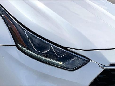 Used 2020 Toyota Highlander Platinum image 33